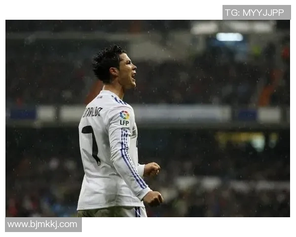 皇马主帅宣布辞职，C罗愤然离队！西甲震惊