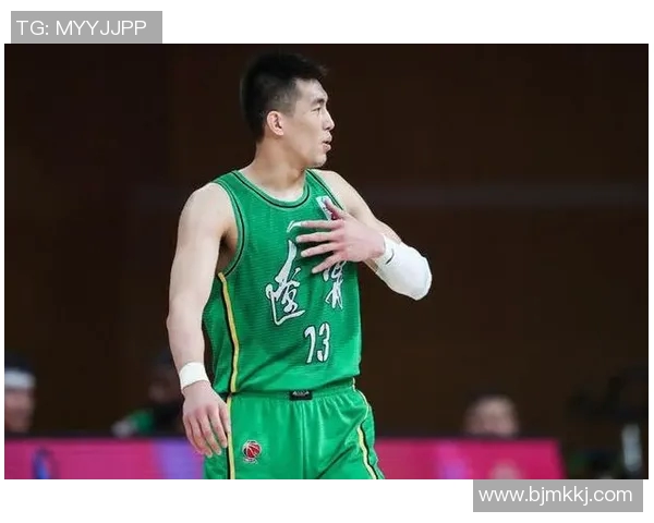 辽宁男篮夺得CBA总冠军！郭艾伦绝杀猛龙，球队全体队员欢欣鼓舞