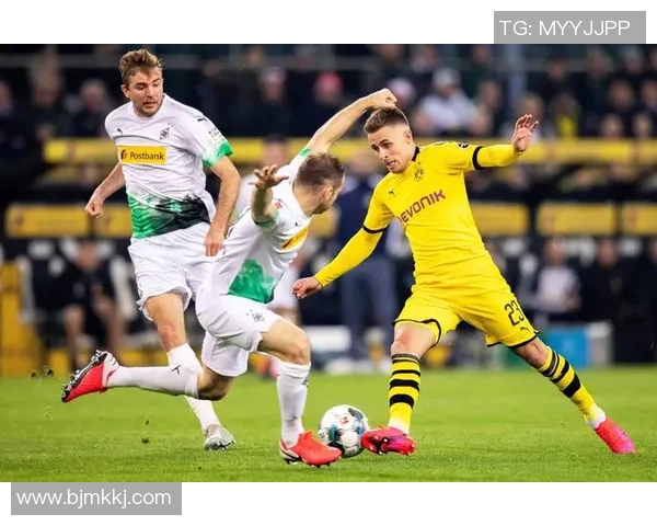 沃尔夫斯堡德甲前四出色表现受瞩目